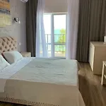 Bianco *