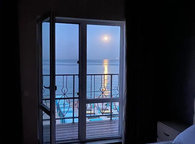 Bianco Campsite Odesa